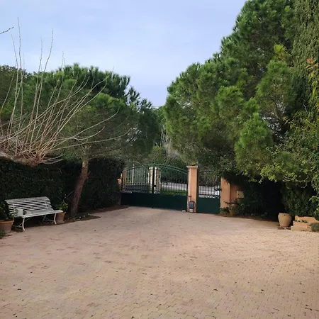 Vila Aurea *